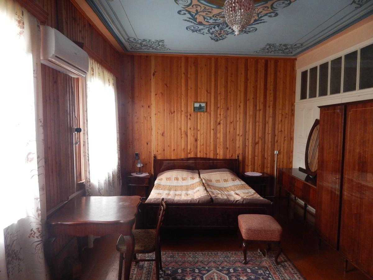 Savanna House Jvari エクステリア 写真