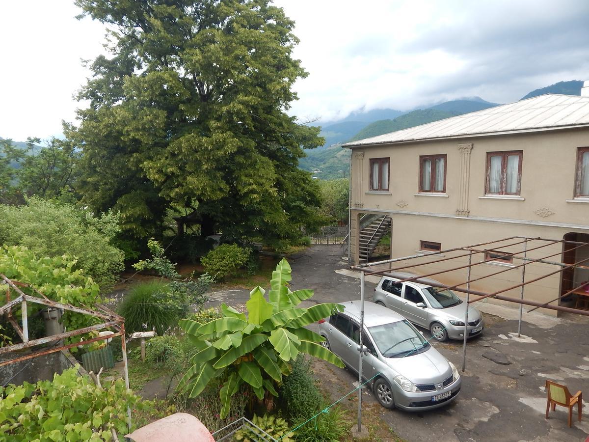 Savanna House Jvari エクステリア 写真